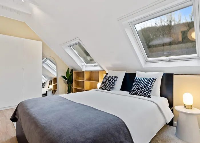 Stylish 2br With Patio & Parking Near Center * Luxemburgo