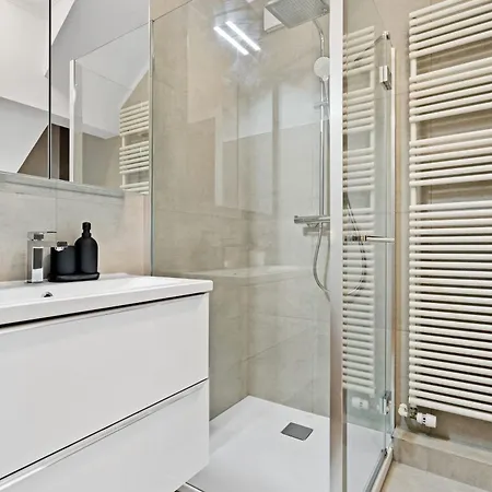 Stylish 2br With Patio & Parking Near Center * Luxembourg