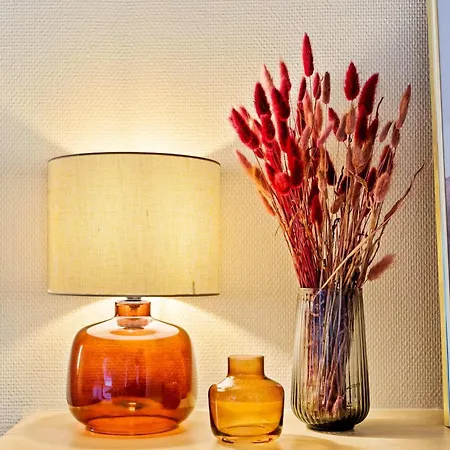 Stylish 2br With Patio & Parking Near Center Apartamento