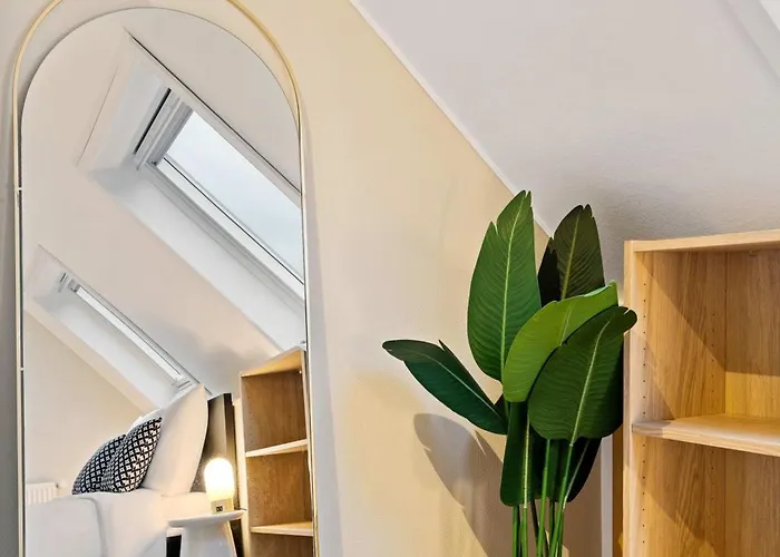 Apartment Stylish 2br With Patio & Parking Near Center Luxemburg