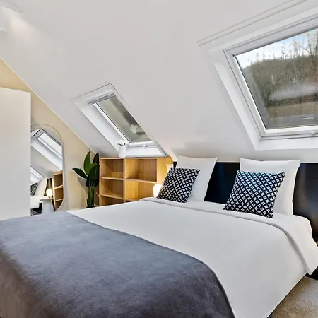 Stylish 2br With Patio & Parking Near Center * 卢森堡